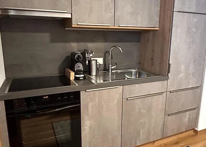 Hoeller's Bergleben קליינארל